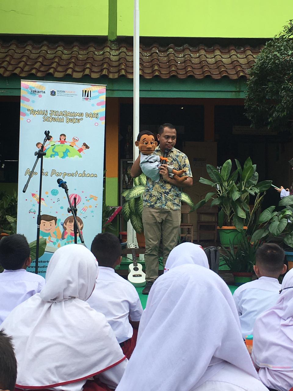 Wisata Literasi Bersama SDN Baru 08